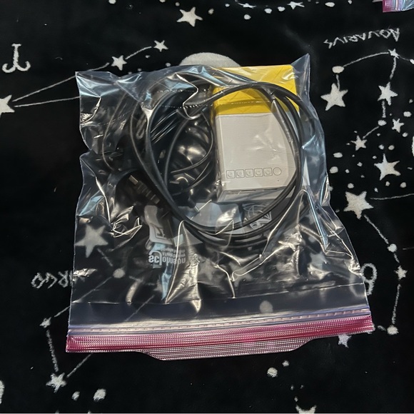 Small Projector - Picture 3 of 6